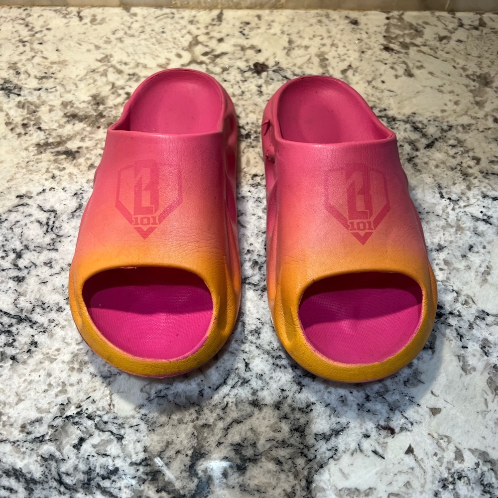 L101 Kids' Pink and Orange Slide Sandals